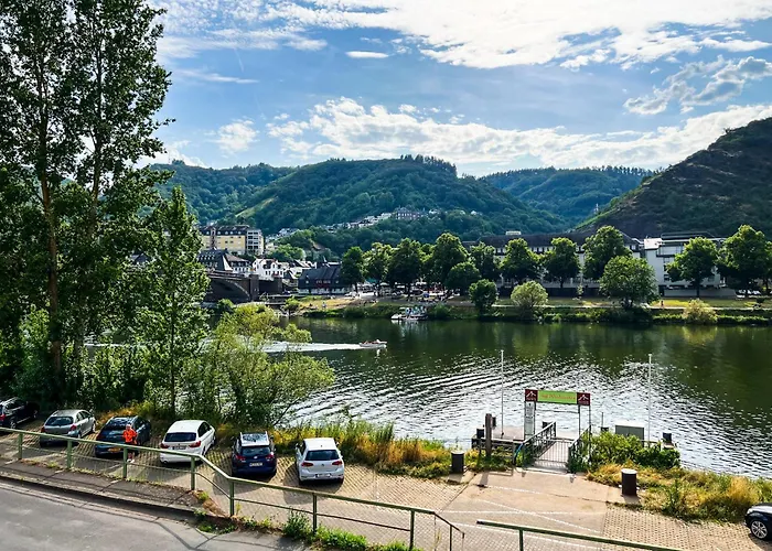 Moselblick III Ad Reichsburg Parkplatz 100M Marktplatz